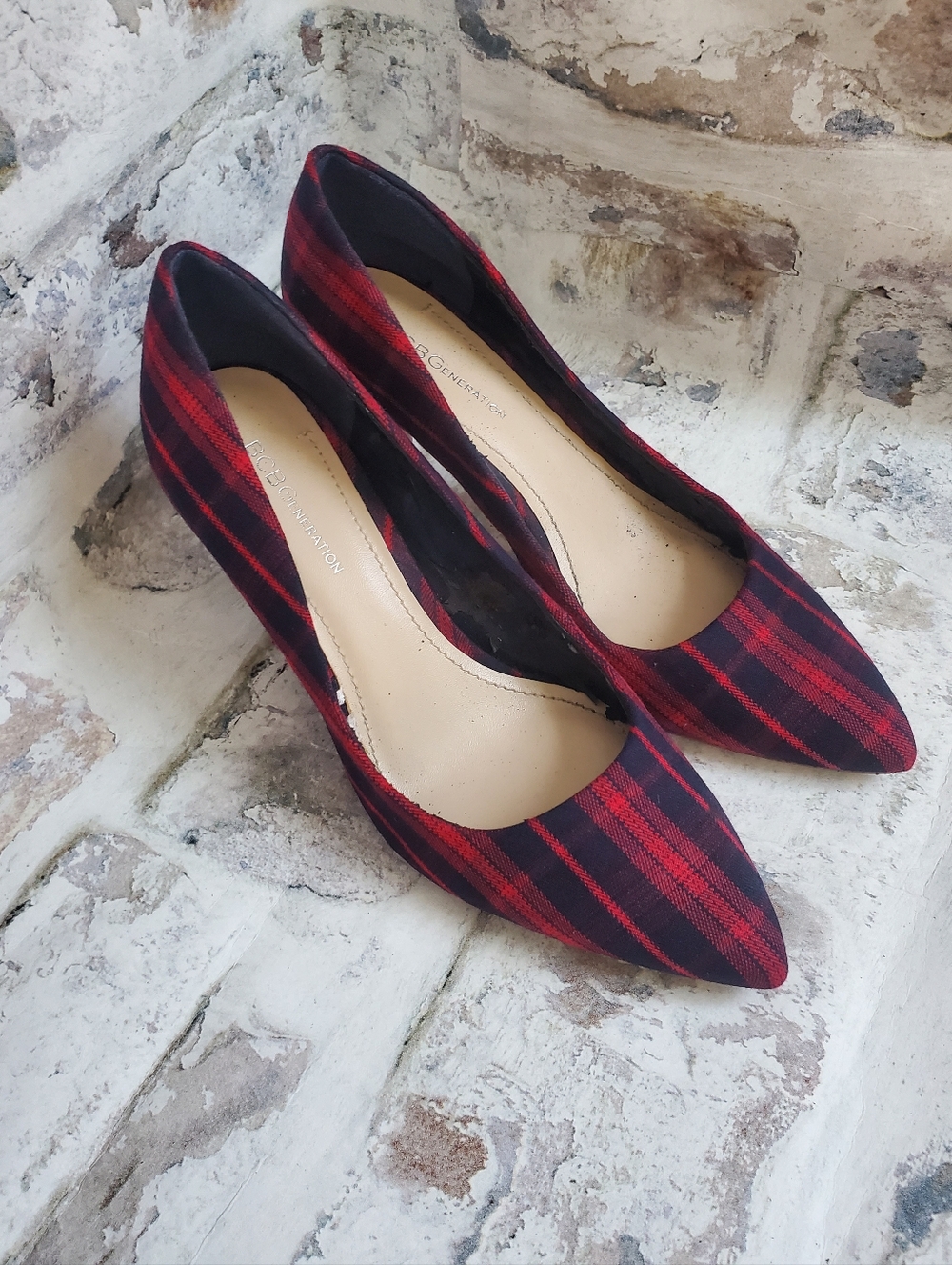 BCB Generation Tartan Plaid Heels Pointed Toe Classic Pump Size 8M/38